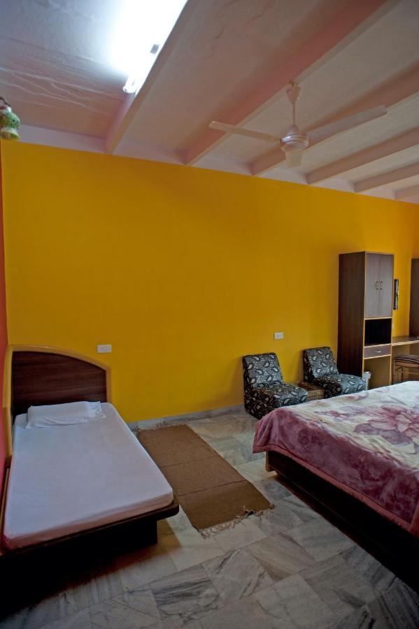 Ganpati Guest House Váránaszi Kültér fotó